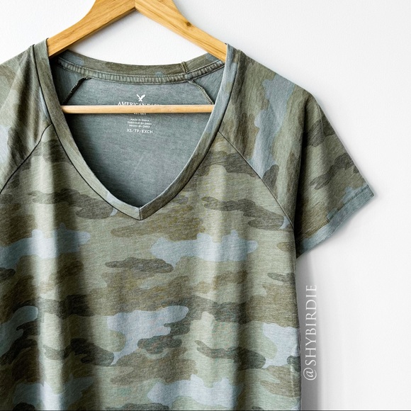 NEW AE Camo V-Neck T-Shirt - Picture 10 of 10